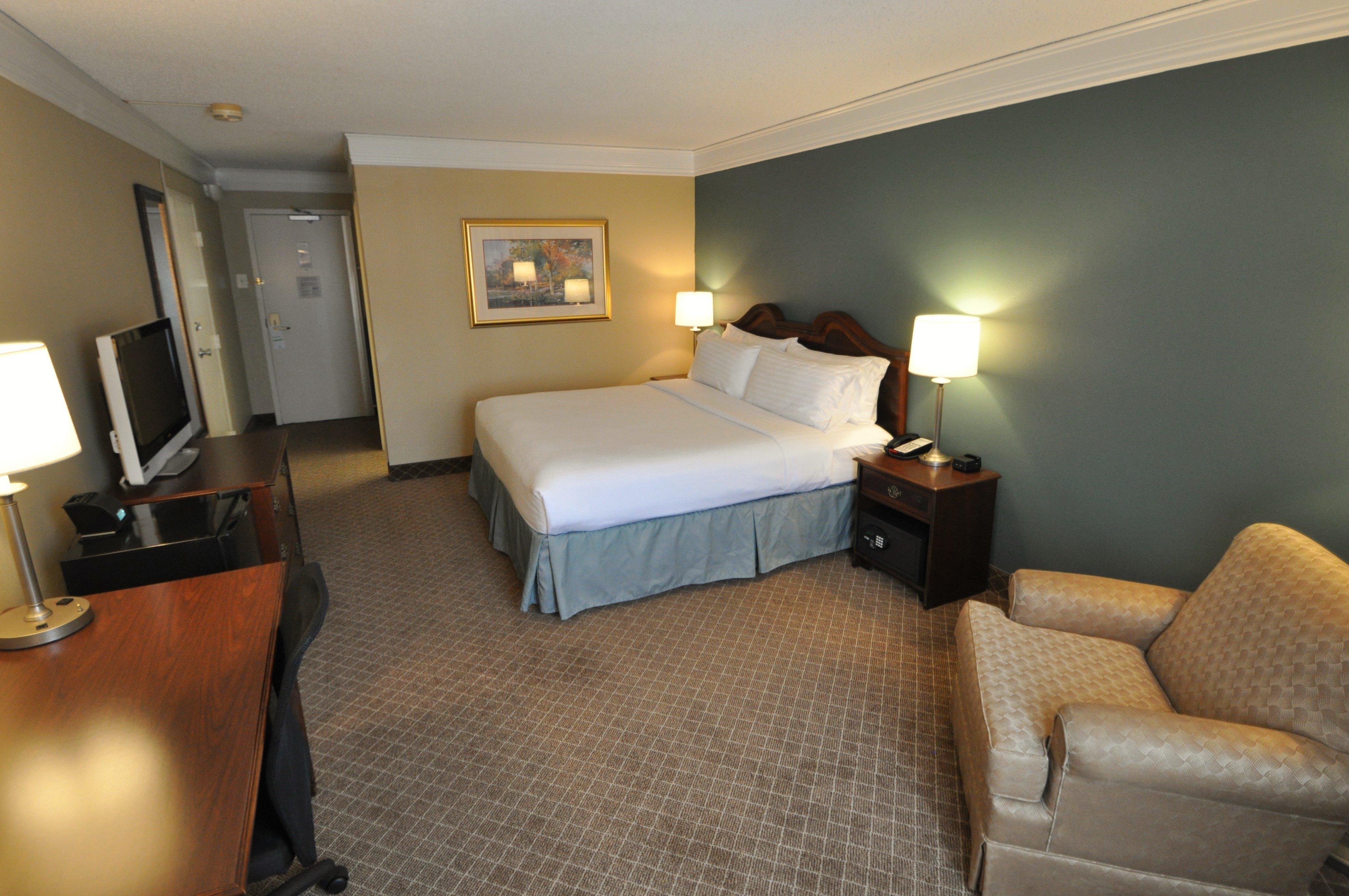 Holiday Inn Cleveland-Mayfield By Ihg Εξωτερικό φωτογραφία