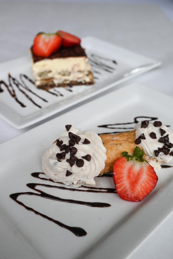 Holiday Inn Cleveland-Mayfield By Ihg Εξωτερικό φωτογραφία