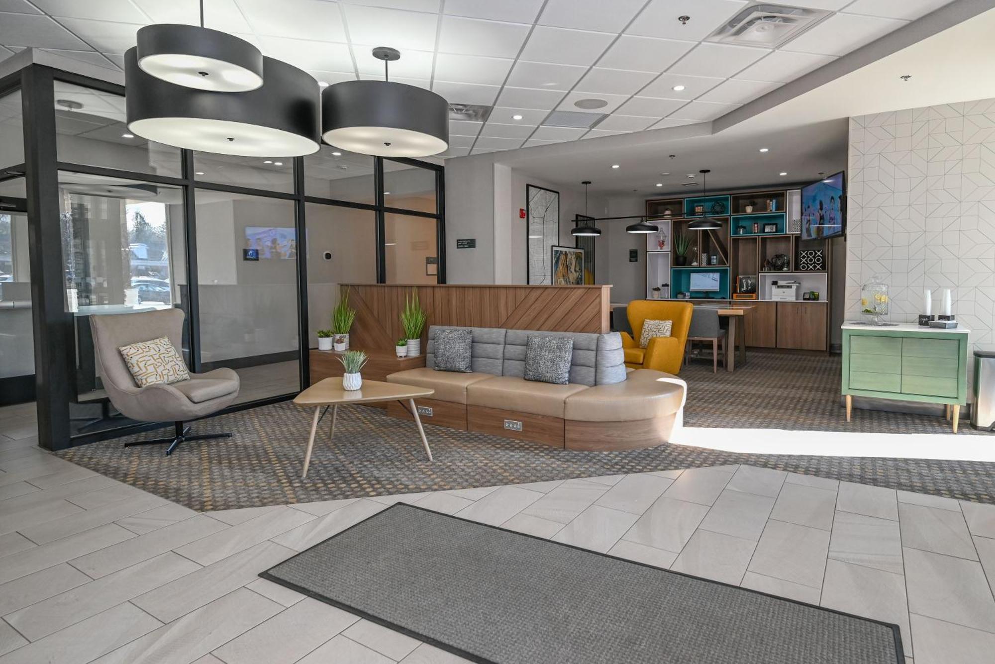 Holiday Inn Cleveland-Mayfield By Ihg Εξωτερικό φωτογραφία