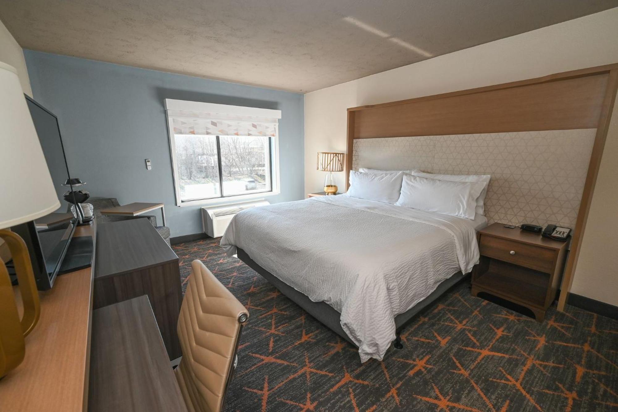 Holiday Inn Cleveland-Mayfield By Ihg Εξωτερικό φωτογραφία